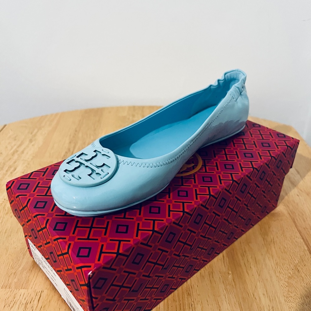 Tory Burch Minnie Patent Leather Ballet Flats in Island Blue. Firm price.